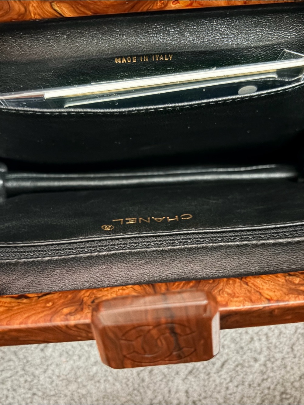 CHANEL Black Quilted Leather Shoulder Bag with Brown Wood Trim - Picture 9 of 11